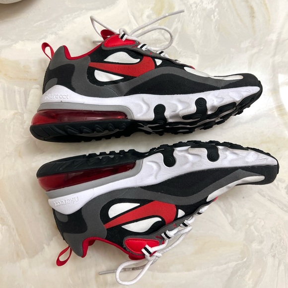 Nike Air Max 270 React, Size 4.5Y - Picture 3 of 8